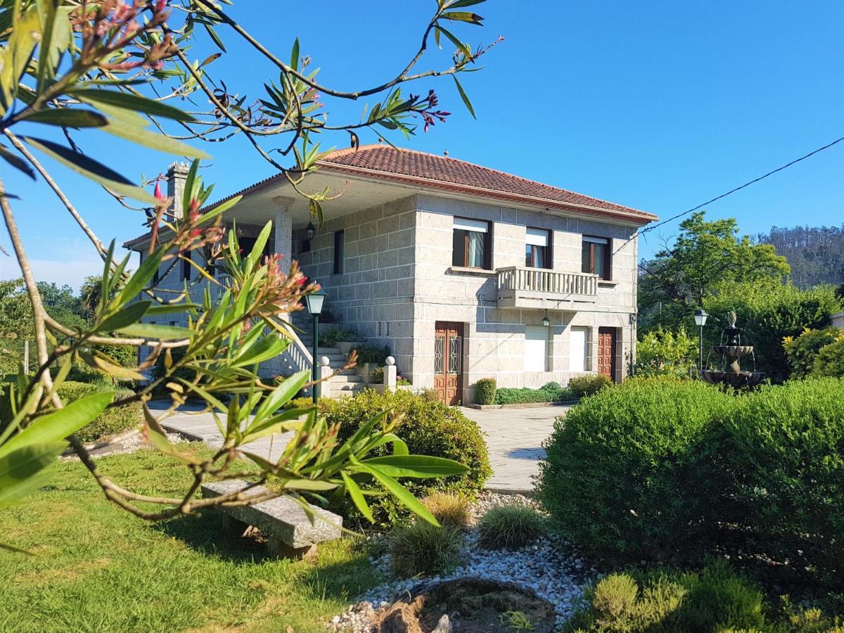 Villa O Eido De Celia Ponteareas Esterno foto