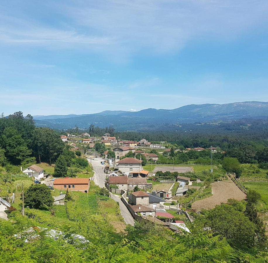Villa O Eido De Celia Ponteareas Esterno foto